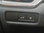 Volvo V60 T6 350PK Plug-in hybrid AWD Ultra Dark | BLIS | B&W | HUD | Pano | 360 Camera | ACC | Keyless | Massage + geventileerde & verwarmde stoelen |