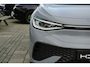 Volkswagen ID.5 Pro Performance 77 kWh | 93% Soh | Pano | trekhaak | warmtepomp | ACC