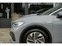 Volkswagen ID.5 Pro Performance 77 kWh | 93% Soh | Pano | trekhaak | warmtepomp | ACC