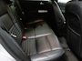 Volvo V50 2.0 Sport Bluetooth, Cruise control, Regensensor, Dimlichten automatisch, Een stijlvolle en sportieve stationwagen die bekendstaat om zijn degelijke bouwkwaliteit, comfort en Scandinavische uitstraling. De 2.0-liter benzinemotor biedt prettige prestaties en maakt d