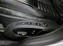Volvo V50 2.0 Sport Bluetooth, Cruise control, Regensensor, Dimlichten automatisch, Een stijlvolle en sportieve stationwagen die bekendstaat om zijn degelijke bouwkwaliteit, comfort en Scandinavische uitstraling. De 2.0-liter benzinemotor biedt prettige prestaties en maakt d