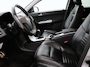 Volvo V50 2.0 Sport Bluetooth, Cruise control, Regensensor, Dimlichten automatisch, Een stijlvolle en sportieve stationwagen die bekendstaat om zijn degelijke bouwkwaliteit, comfort en Scandinavische uitstraling. De 2.0-liter benzinemotor biedt prettige prestaties en maakt d