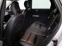 Volvo V50 2.0 Sport Bluetooth, Cruise control, Regensensor, Dimlichten automatisch, Een stijlvolle en sportieve stationwagen die bekendstaat om zijn degelijke bouwkwaliteit, comfort en Scandinavische uitstraling. De 2.0-liter benzinemotor biedt prettige prestaties en maakt d