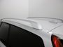 Volvo V50 2.0 Sport Bluetooth, Cruise control, Regensensor, Dimlichten automatisch, Een stijlvolle en sportieve stationwagen die bekendstaat om zijn degelijke bouwkwaliteit, comfort en Scandinavische uitstraling. De 2.0-liter benzinemotor biedt prettige prestaties en maakt d