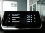 Peugeot 2008 1.2 PureTech Allure Pack | Trekhaak | Achteruitrijcamera | Navigatie | Keyless start | Extra getint glas | Lichtmetalen velgen | Climate control | Cruise control