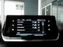 Peugeot 2008 1.2 PureTech Allure Pack | Trekhaak | Achteruitrijcamera | Navigatie | Keyless start | Extra getint glas | Lichtmetalen velgen | Climate control | Cruise control