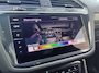 Volkswagen Tiguan 1.4 TSI eHybrid 2X R-Line / 245 PK/ AUTOMAAT/ TREKHAAK/ PANO/ KEYLESS/ DIGITAL DASH/ HEAD-UP DISPLAY/ NAVI/ APP-CONNECT/ PARK. SENSOREN/ CLIMA/ STOELVERWARMING/ 20" LMV