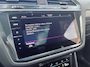 Volkswagen Tiguan 1.4 TSI eHybrid 2X R-Line / 245 PK/ AUTOMAAT/ TREKHAAK/ PANO/ KEYLESS/ DIGITAL DASH/ HEAD-UP DISPLAY/ NAVI/ APP-CONNECT/ PARK. SENSOREN/ CLIMA/ STOELVERWARMING/ 20" LMV