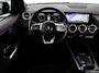 Mercedes-Benz EQA 250 Business Solution AMG 67 kWh | SOH 95,2% | Leder/alcantara | Cruise control | Stoelverwarming | Camera | Park assist | Sfeerverlichting