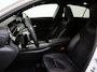 Mercedes-Benz A-klasse 180 AMG Line Burmester / Panoramadak / Nightpakket / Keyless / 360 Camera / Sfeerverlichting