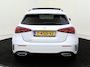 Mercedes-Benz A-klasse 180 AMG Line Burmester / Panoramadak / Nightpakket / Keyless / 360 Camera / Sfeerverlichting