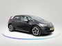 Volkswagen ID.3 First Plus 58 kWh 204 pk | Navigatie | Parkeersensoren | Achteruitrijcamera | Adaptieve cruise control | Stuur & Stoelverwarming | Apple carplay / Android auto | LED |