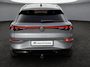 Volkswagen T-Roc 1.5eTSI/150PK R Line · Camera · Navigatie · Apple/Android Car Play · Trekhaak · Stoelverwarming · Garantie t/m 19-01-2028