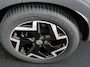 Volkswagen T-Roc 1.5eTSI/150PK R Line · Camera · Navigatie · Apple/Android Car Play · Trekhaak · Stoelverwarming · Garantie t/m 19-01-2028