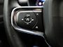 Volvo XC40 Recharge Core | Apple Carplay / Android Auto | Stoelverwarming | Stuurverwarming | Achteruitrijcamera | Lichtmetalen Velgen |