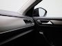 Volkswagen T-Roc 1.0 TSI Style Business 110 PK | Navigatie | Parkeersensoren | Climate Control | Adaptive Cruise Control | Achterklep, elektrisch bedienbaar | Apple Carplay | Android Auto |
