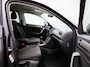 Volkswagen T-Roc 1.0 TSI Style Business 110 PK | Navigatie | Parkeersensoren | Climate Control | Adaptive Cruise Control | Achterklep, elektrisch bedienbaar | Apple Carplay | Android Auto |