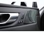 Volvo XC60 2.0 T8 Plug-in hybrid AWD Ultra Dark | Pano-dak | Trekhaak | Head-up | 360 camera | Stoel + stuurverw. | aurora silver |