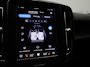 Volvo XC40 Single Motor Extened Range Core 82 kWh | Automaat | Apple Carplay / Android Auto | Trekhaak | Virtual Cockpit | Stoel - Stuurverwarming | Achteruitrijcamera | Navigatie | Climate Control | Cruise Control | Lichtmetalen Velgen |