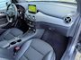 Mercedes-Benz B-klasse 180 Ambition Automaat [ Face lift mod.Fm navi,cruise,lmv,trekhaak ]