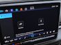 Volkswagen T-Roc 1.5eTSI/150PK R Line · Camera · Navigatie · Apple/Android Car Play · Trekhaak · Stoelverwarming · Garantie t/m 20-01-2028