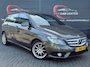 Mercedes-Benz B-klasse 200 Ambition AUT | CRUISE | CLIMATE | STOEL.VER | LEER |PDC | EL.RAMEN | LMV | APK