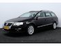 Volkswagen Passat Variant 1.4 TSI Comfortline BlueMotion/ Automaat!/ Trekhaak/ Navi/ Clima/ Cruise/ Elek. pakket/ Isofix/ Bluetooth/ Armsteun/ Multi. LEDER. Stuur/ Mistl./ PDC V+A/ Chroom/ Dakrails.