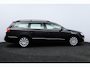 Volkswagen Passat Variant 1.4 TSI Comfortline BlueMotion/ Automaat!/ Trekhaak/ Navi/ Clima/ Cruise/ Elek. pakket/ Isofix/ Bluetooth/ Armsteun/ Multi. LEDER. Stuur/ Mistl./ PDC V+A/ Chroom/ Dakrails.