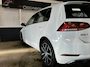 Volkswagen Golf 1.0 TSI Highline Business R + STOELVERWARMING / MASSAGE + PANO