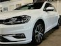Volkswagen Golf 1.0 TSI Highline Business R + STOELVERWARMING / MASSAGE + PANO
