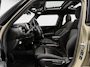 MINI Cooper 5-Deurs 1.5 Business Edition (PANO, JCW, CAMERA, H&K AUDIO, STOELVERWARMING)