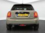 MINI Cooper 5-Deurs 1.5 Business Edition (PANO, JCW, CAMERA, H&K AUDIO, STOELVERWARMING)
