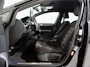 Volkswagen Golf 2.0 TSI GTI Performance "Origineel NL!" Xenon-LED 19"Velgen Parkeersensoren Navigatie Bluetooth Led-mistlampen