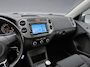 Volkswagen Tiguan 1.4 TSI Sport&Style / Parkeersensoren / Bluetooth / Airco / Navi / Trekhaak