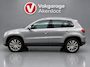 Volkswagen Tiguan 1.4 TSI Sport&Style / Parkeersensoren / Bluetooth / Airco / Navi / Trekhaak