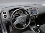 Volkswagen Tiguan 1.4 TSI Sport&Style / Parkeersensoren / Bluetooth / Airco / Navi / Trekhaak