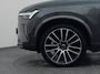 Volvo XC90 2.0 T8 Plug-in hybrid AWD Ultra Dark 7-Pers | PANO | 360° | B&W | 22 Inch | MEMORY | LUCHTVERING | STOELMASSAGE | STOELVENT. | STOEL- EN STUURVERW. | TREKHAAK