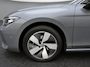 Volkswagen Passat Variant 1.5 eTSI 150pk DSG Elegance Business · Camera · Keyless · Elek. Stoelen + Massage Bestuurder · Stuur- & Stoelverwarming · Apple/Android Car Play · Garantie t/m 11-06-2028 of 100.000km
