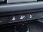 Volkswagen Multivan Bulli Edition L2 1.5 eHybrid 180 kW (245 pk) 4M | IQ Light | Panoramadak | Area View | 12,9 inch Discover Pro | Wegklapbare trekhaak | Zitopstelling 2-2-3 met vis-a-vis | Privacy glass |