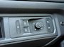 Volkswagen Multivan Bulli Edition L2 1.5 eHybrid 180 kW (245 pk) 4M | IQ Light | Panoramadak | Area View | 12,9 inch Discover Pro | Wegklapbare trekhaak | Zitopstelling 2-2-3 met vis-a-vis | Privacy glass |