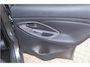 Toyota Yaris Cross 1.5 Hybrid 115 Dynamic 17''/ Keyless / Dodehoeks. / PDC v+a