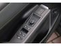 Volkswagen T-Roc 1.5 eTSi 150pk DSG R-Line - Adaptive cruise - Apple CarPlay - Achteruitrijcamera - Keyless entry - Stoelverwarming - Elektrische achterklep - Dodehoekdetectie - Parkeersensoren