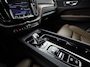 Volvo XC60 2.0 T8 Twin Engine AWD Sport 407Pk Automaat (PANORAMADAK, SOH 86%, ZWART HEMEL, BRUIN LEDER, GROOT NAVI, CAMERA, MEMORY SEATS, STOELVERWARMING, GETINT GLAS, ELEK ACHTERKLEP, NIEUWSTAAT)
