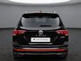 Volkswagen Tiguan 1.4 TSI eHybrid 245pk DSG R-Line Business · Inklap. Trekhaak · Stuur- & Stoelverwarming · 19"Velgen · Apple/Android Car Play · Elek. Achterklep ·