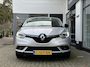 Renault Grand Scenic 1.3 TCe 140 Business Zen Navigatiesysteem | Camera achter | Parkeersensoren voor + achter | Dealer onderhouden! | Apple Carplay/Android Auto | Ruime gezinsauto!! | Lage kilometerstand |