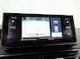 Peugeot 3008 1.2 PureTech GT-Line Automaat (APPLE CARPLAY, GROOT NAVI, 360 CAMERA, LEDER, STOELVERWARMING, ADAPTIVE CRUISE, SPORTSTOELEN, GETINT GLAS, TREKHAAK, NIEUWSTAAT)