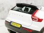 Volvo XC40 1.5 T4 Recharge R-Design 211Pk Automaat (PANORAMADAK, ZWART HEMEL, MEMORY SEAT, APPLE CARPLAY, CAMERA, SPORTSTOELEN, LEDER, ELEK ACHTERKLEP, NIEUWSTAAT)