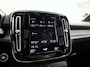 Volvo XC40 1.5 T4 Recharge R-Design 211Pk Automaat (PANORAMADAK, ZWART HEMEL, MEMORY SEAT, APPLE CARPLAY, CAMERA, SPORTSTOELEN, LEDER, ELEK ACHTERKLEP, NIEUWSTAAT)