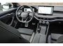 Skoda Superb Combi 1.5 TSI iV 150 kW Sportline | Panorama | Head-up | Trekhaak | 360 Camera