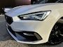 SEAT Leon Sportstourer 1.4 TSI eHybrid PHEV FR // SCHUIF/KANTELDAK // FULL LED // NAVI + CARPLAY // CAMERA // ADAPTIVE CRUISE // STOEL + STUURWIELVERWARMING